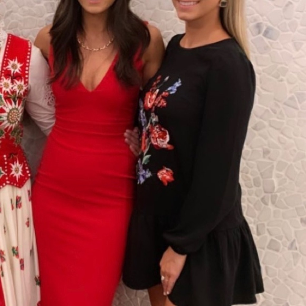 Dress - Picture 6 of 6